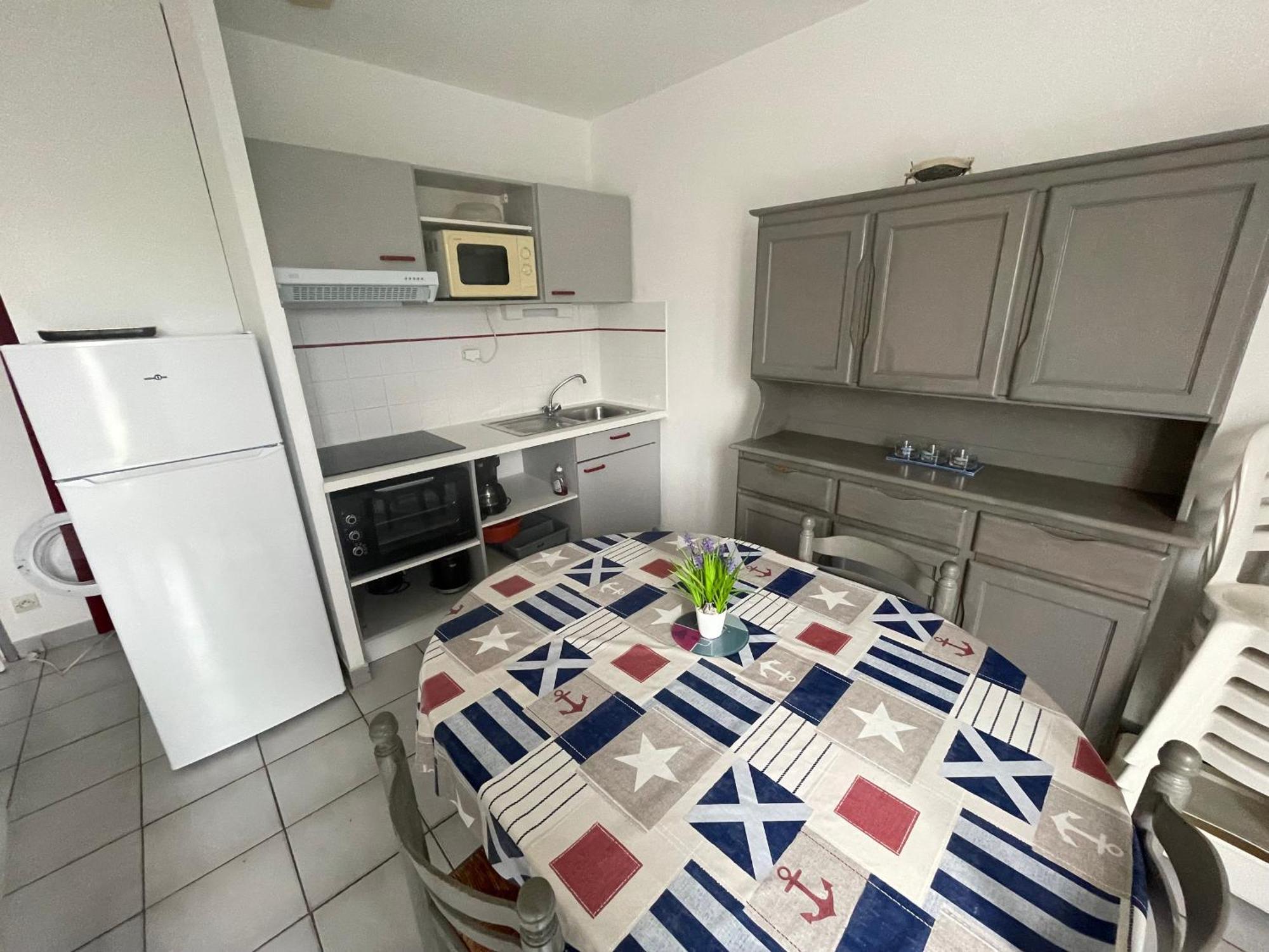 Maison Avec Jardin, 900M Plage, 2 Chambres, Parking Inclus, Animaux Acceptes - La Tranche-Sur-Mer - Fr-1-22-173 Bagian luar foto